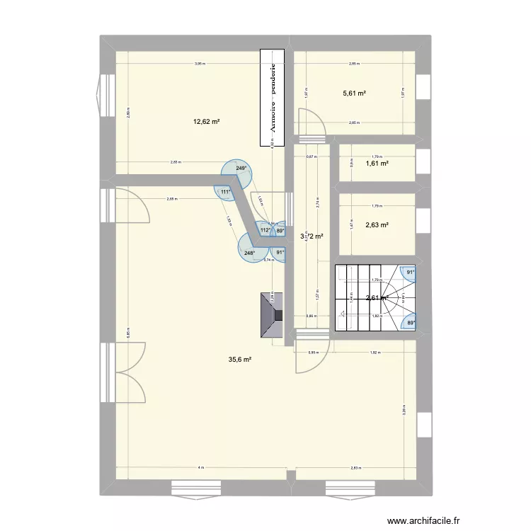 Maison Delort. Plan de 7 pièces et 64 m²