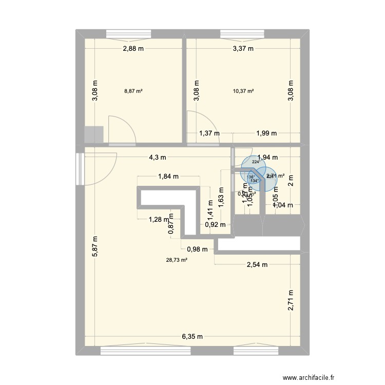 APPARTEMENT. Plan de 5 pièces et 52 m2