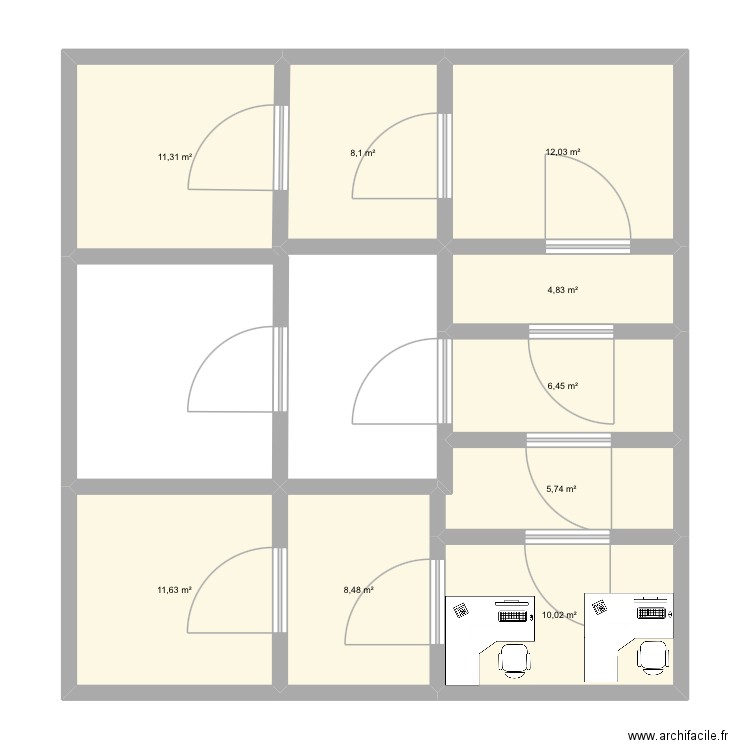 Magasin de sport. Plan de 9 pièces et 79 m2