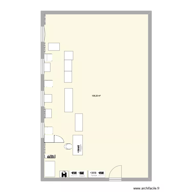 cuisine vide. Plan de 1  et 109 m²