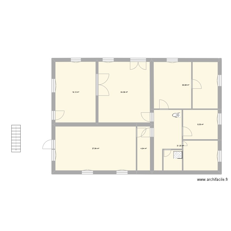 essai. Plan de 7 pièces et 128 m2