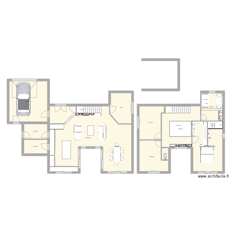 Maison patio. Plan de 13 pièces et 187 m2