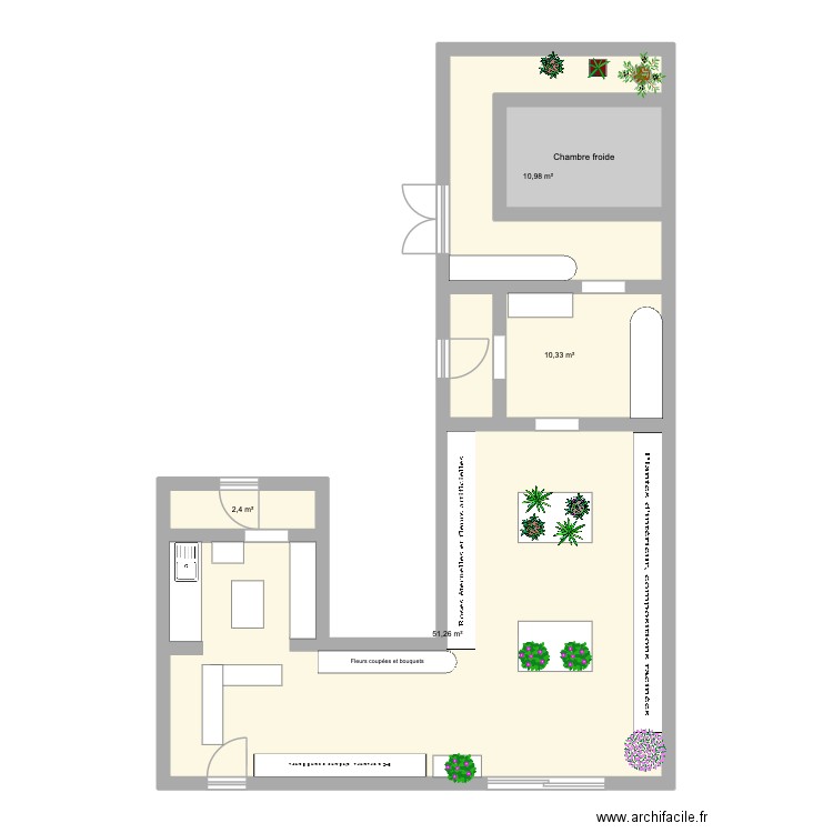 Magasin. Plan de 5 pièces et 82 m2