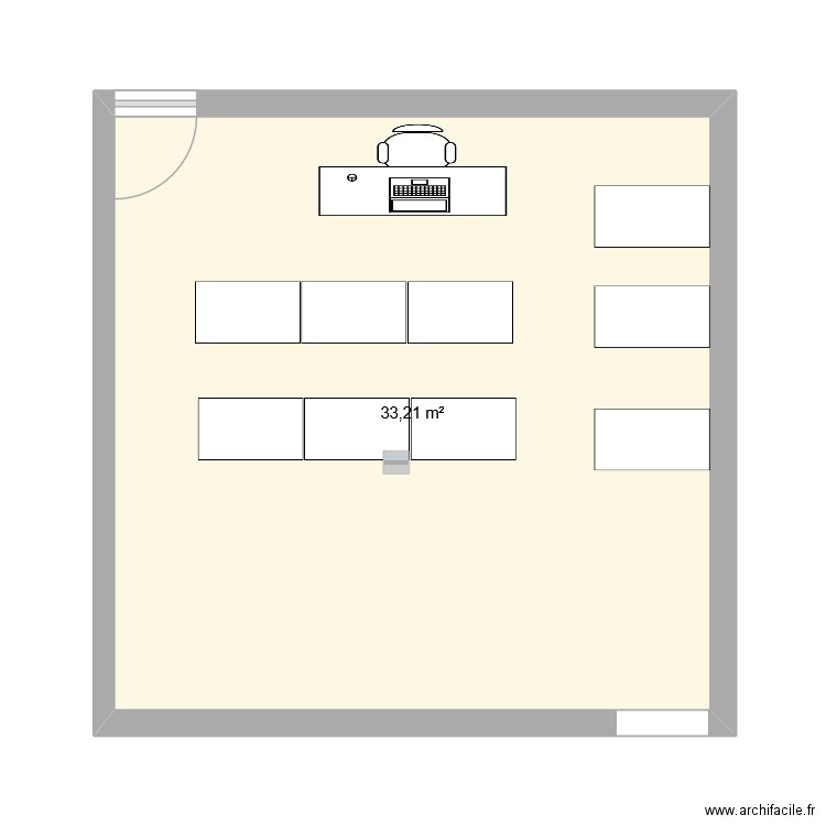 plan salle de cours. Plan de 1 pièce et 33 m2