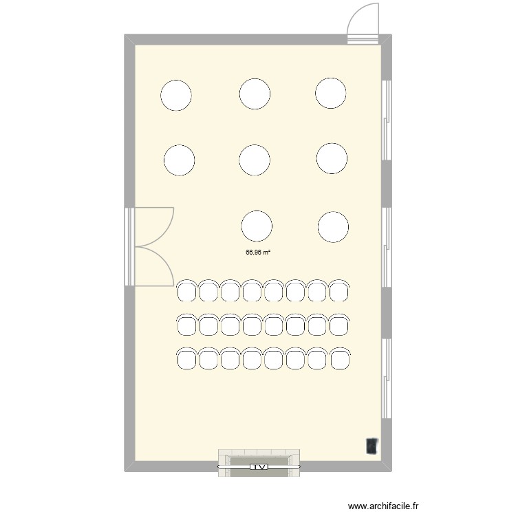 Salle Risset avec 24 chaises. Plan de 0 pièce et 0 m2