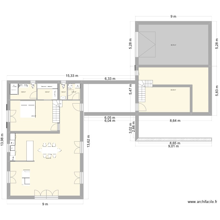 Lourmarin. Plan de 15 pièces et 175 m2