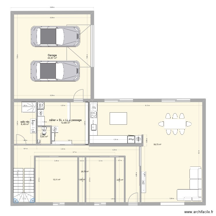 maison. Plan de 9 pièces et 173 m2