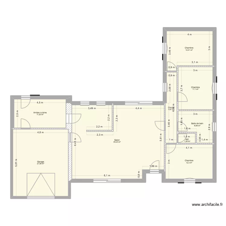 Maison Aiffres 355. Plan de 9 pièces et 138 m²