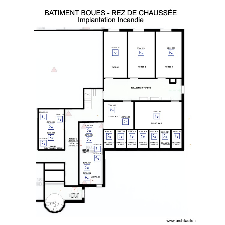 REZ DE CHAUSSEE BATIMENT BOUES Implantation. Plan de 14 pièces et 109 m2