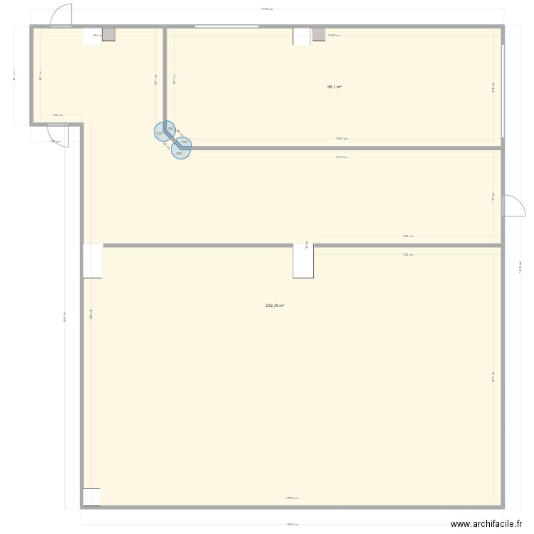 Sas Zone 3. Plan de 2 pièces et 289 m2