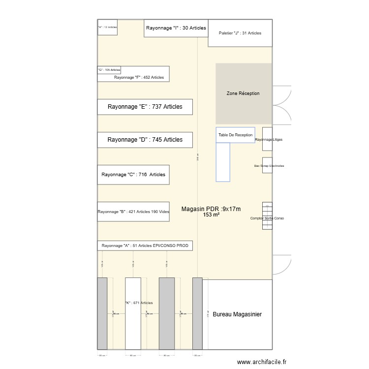 magasin. Plan de 1 pièce et 153 m2