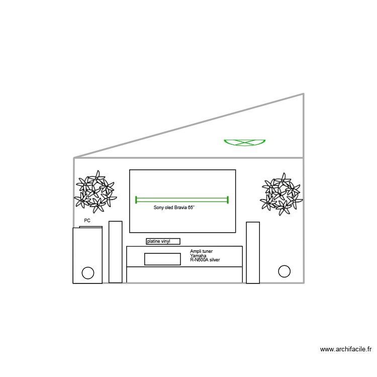 Mur coté TV sans porte. Plan de 0 pièce et 0 m2