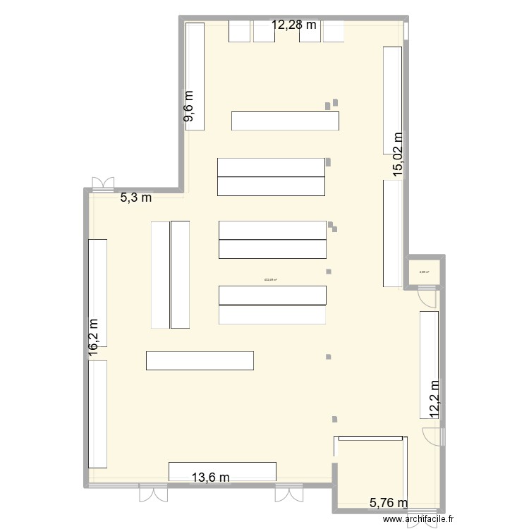 Magasin d'Usine. Plan de 2 pièces et 435 m2