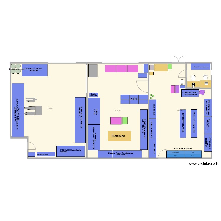 Magasin. Plan de 3 pièces et 213 m2