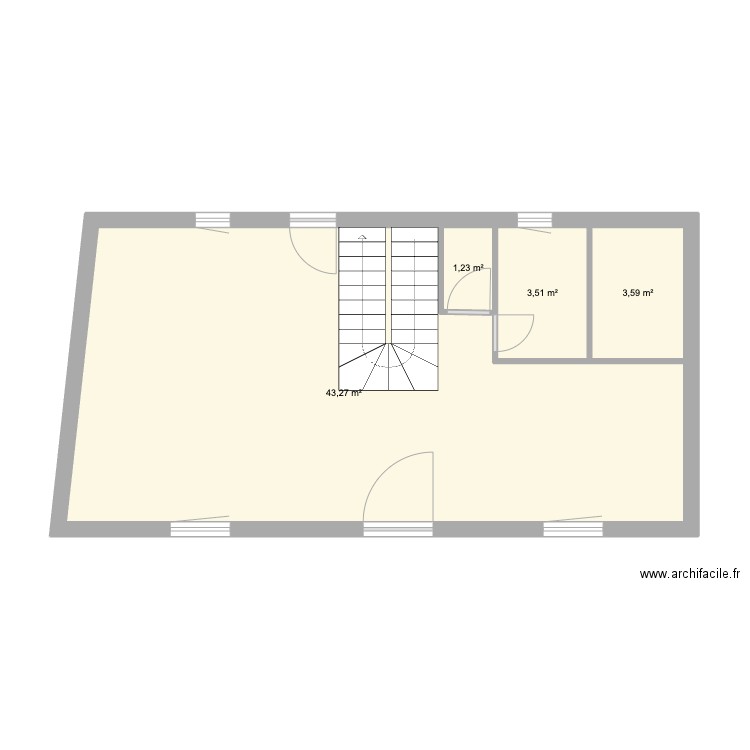 RDC. Plan de 4 pièces et 52 m2