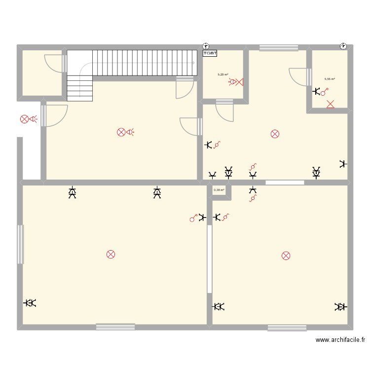 Rez -. Plan de 8 pièces et 216 m2