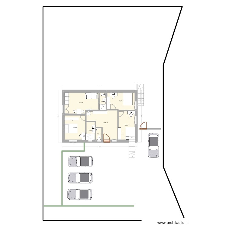 studio à gauche et entrée à droite cuisine sud. Plan de 20 pièces et 260 m2