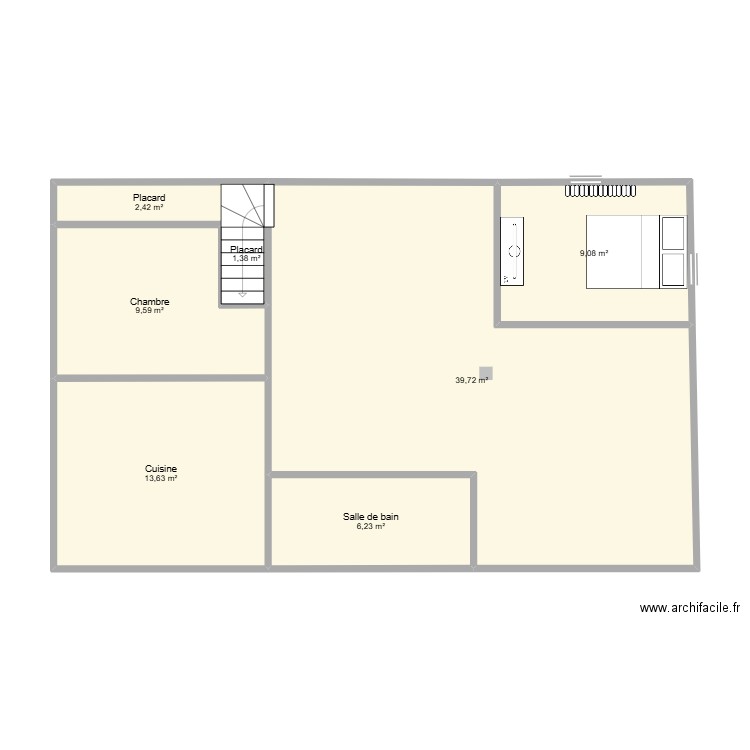 Sous sol. Plan de 7 pièces et 82 m2