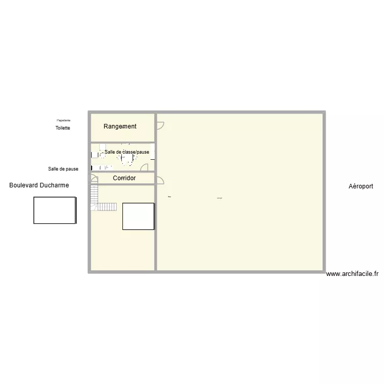 Hangar. Plan de 4  et 436 m²