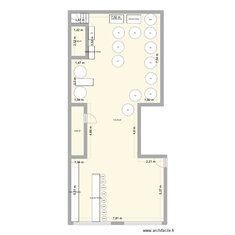 CENTRE DE PRODUCTION. Plan de 3 pièces et 121 m2
