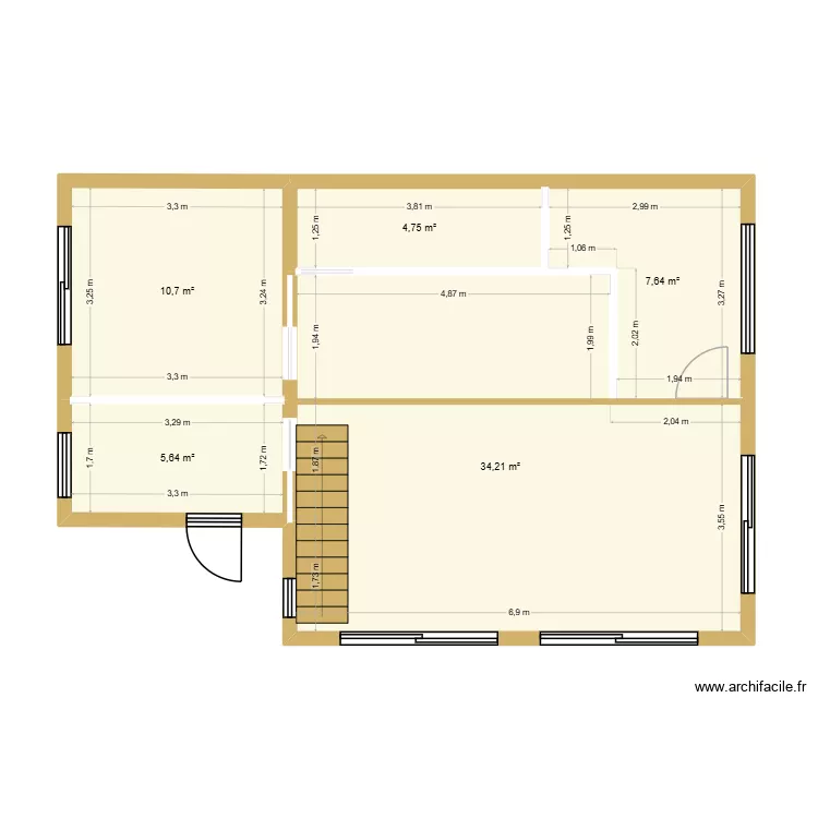 Chalet sans meubles. Plan de 5 et 63 m² Chalet sans meubles. Plan de 5 et 63 m²