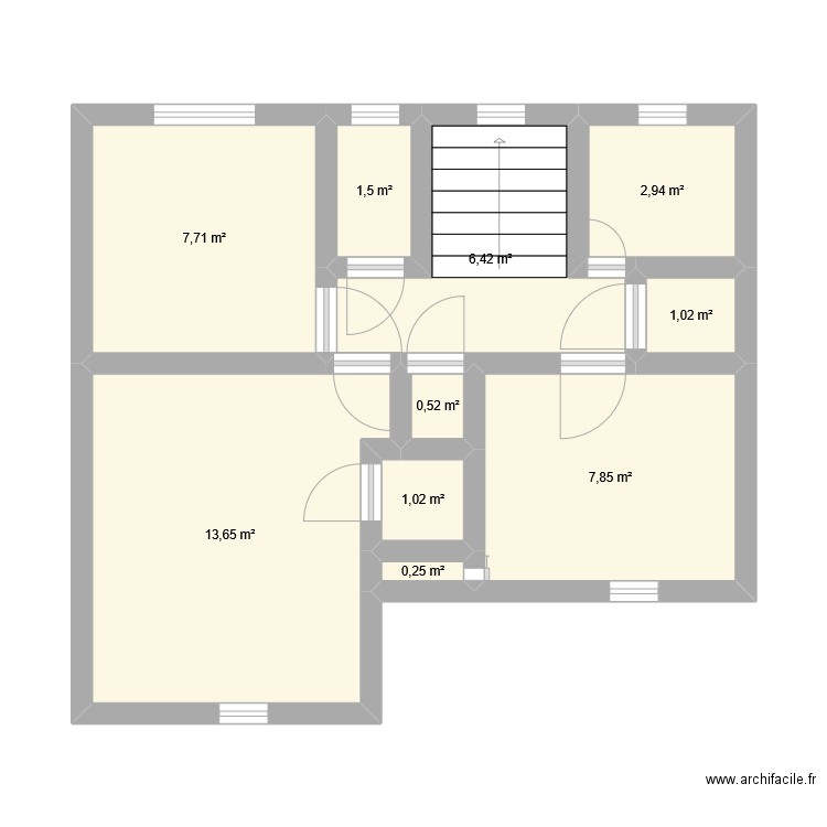 1er etage. Plan de 10 pièces et 43 m2
