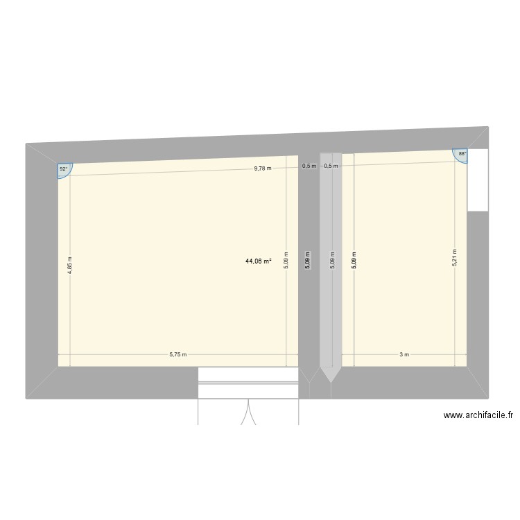 rdc. Plan de 1 pièce et 44 m2