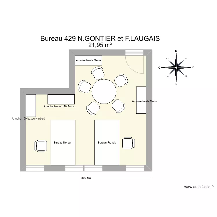 Bureau R 429 -P&ocirc;le C - M&eacute;tro. Plan de 