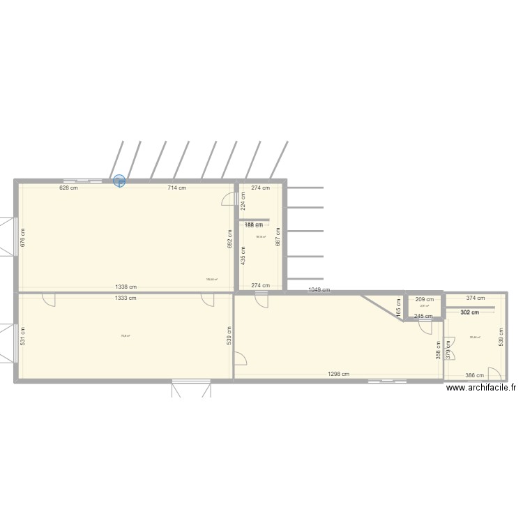 garage . Plan de 5 pièces et 267 m2