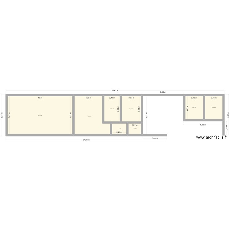 2EME. Plan de 8 pièces et 134 m2
