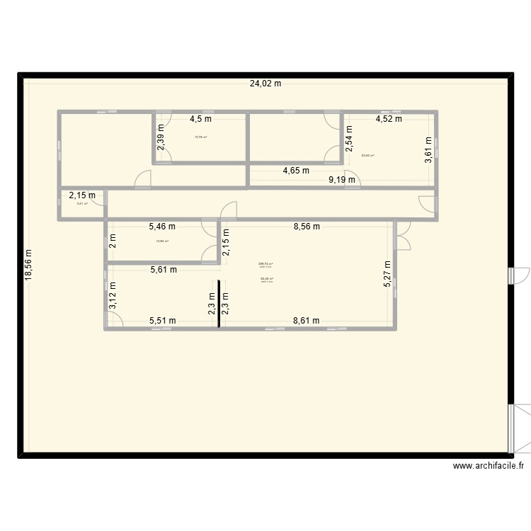 Ma maison. Plan de 6 pièces et 554 m2