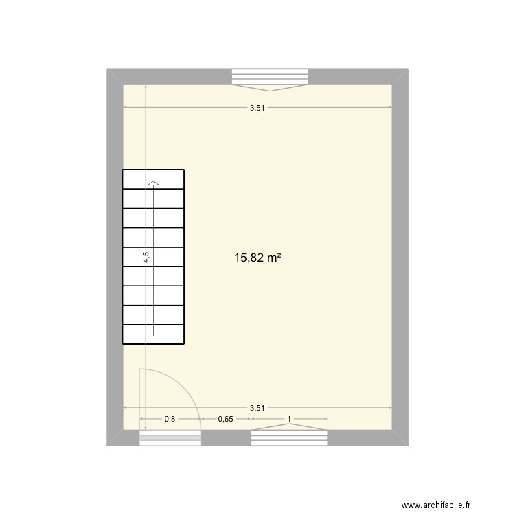 Rez de chaussée. Plan de 1 pièce et 16 m2