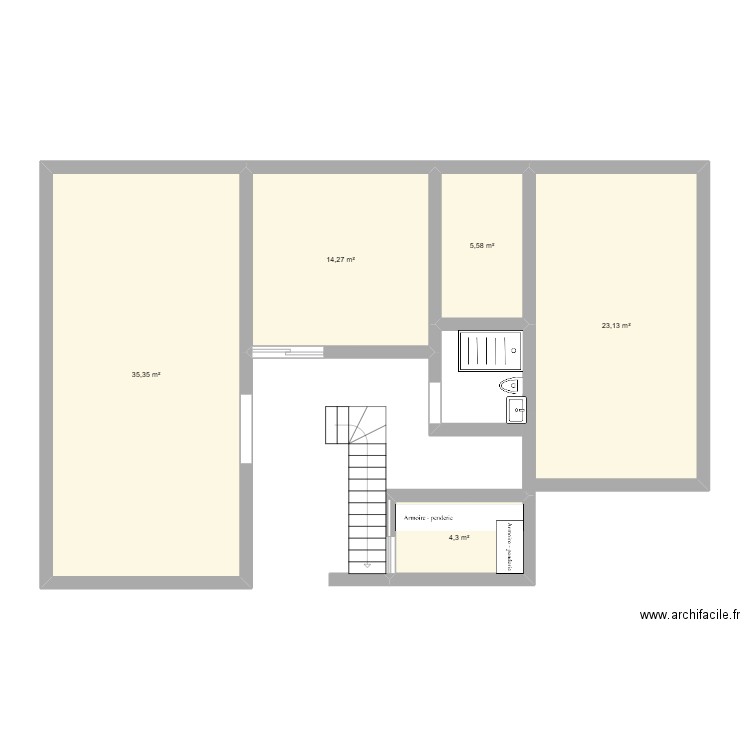 RDC. Plan de 5 pièces et 83 m2