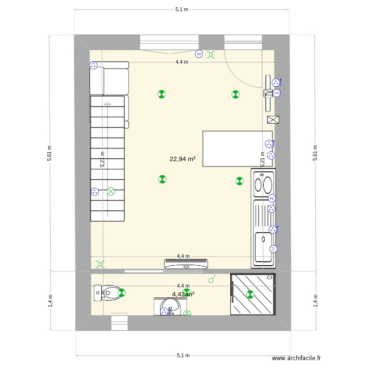 Atelier. Plan de 5 pièces et 58 m2