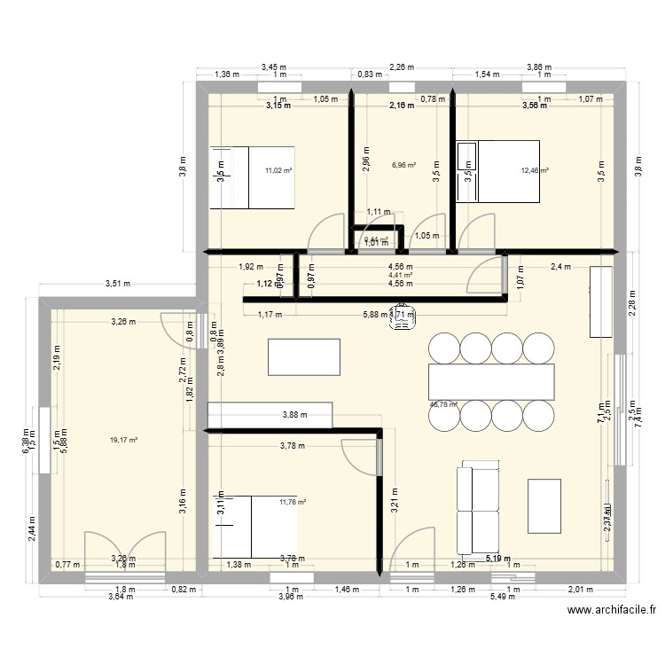plan 1. Plan de 8 pièces et 113 m2