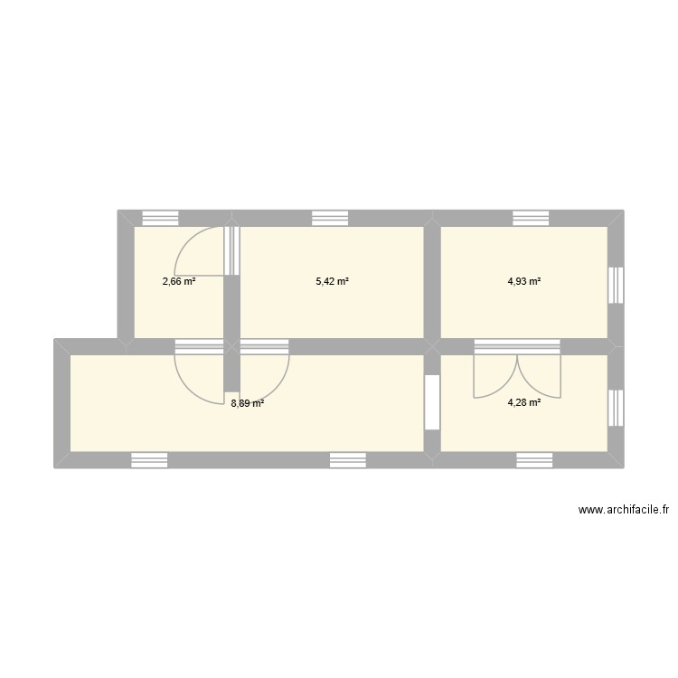 f4 dans immeuble. Plan de 5 pièces et 26 m2