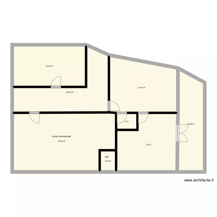 Immeuble CABIROL. Plan de 8 pièces et 137 m²